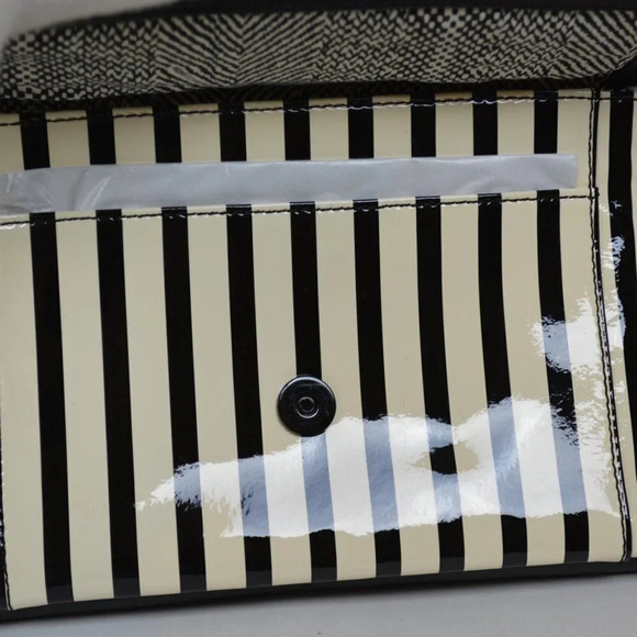 REBECCA MINKOFF COPENHAGEN BLACK/ WHITE PEBBLED LEATHER TOTE - Picture 8 of 16